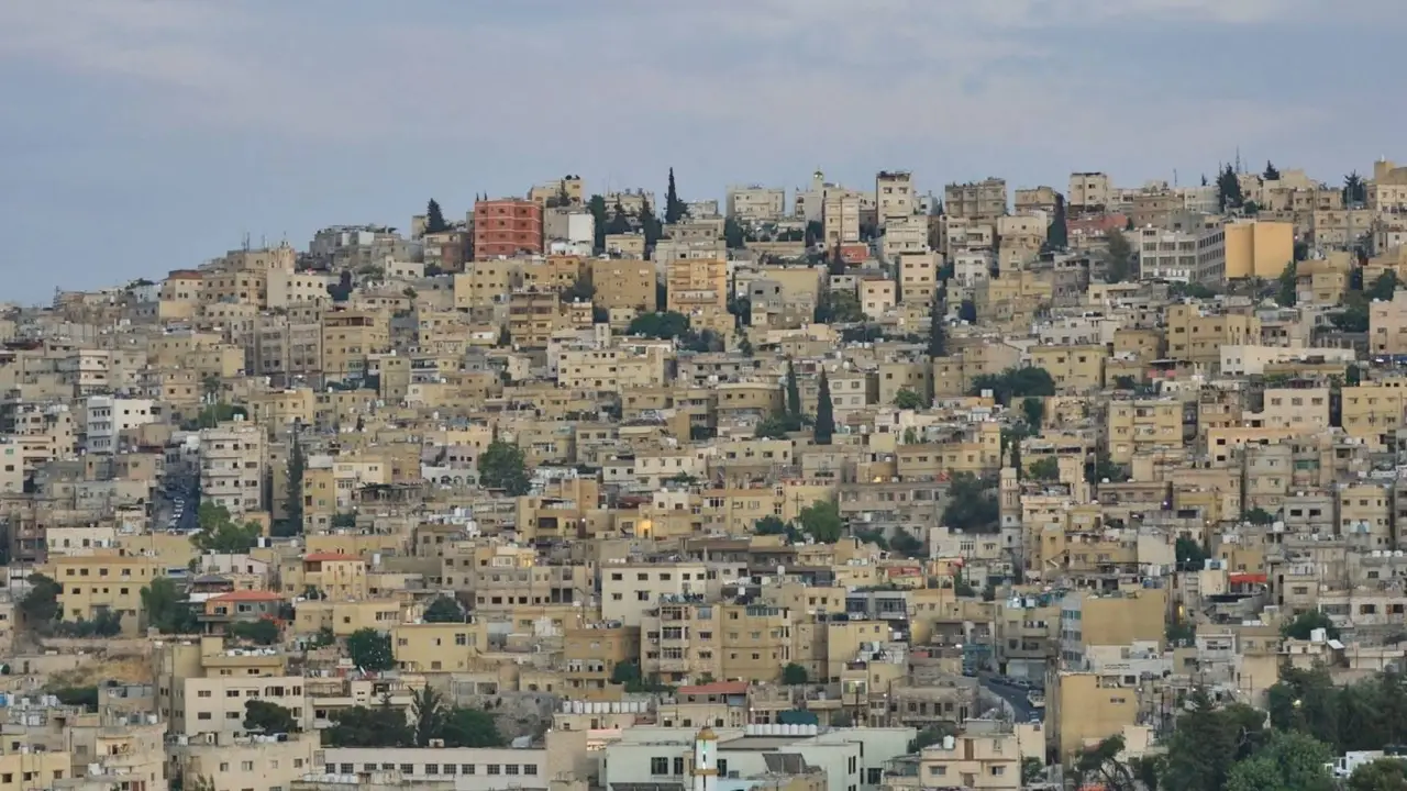 تقلبات جوية حادة تضرب الأردن بين شمس الثلاثاء ورعد الأربعاء المقبل